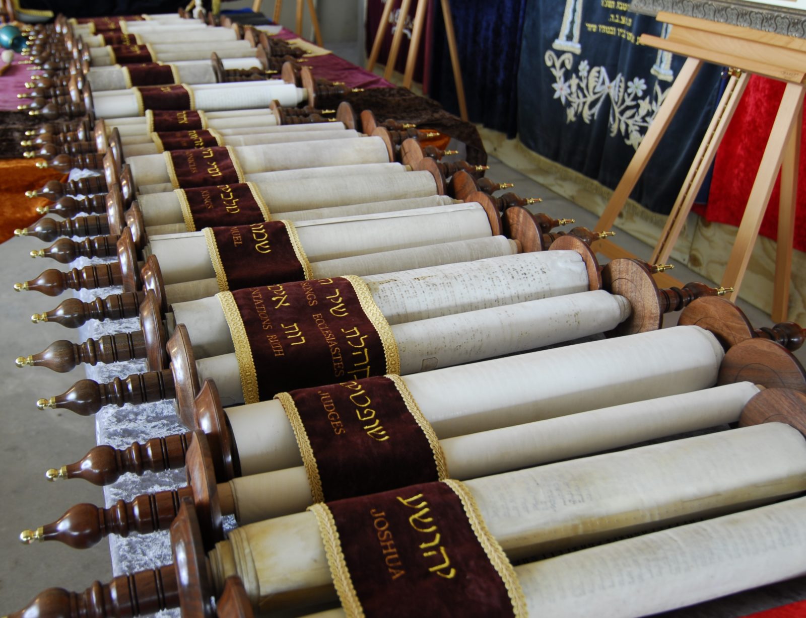 Tanakh Scrolls